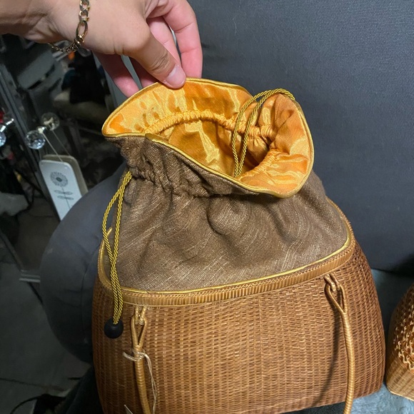 Tommy Bahama Thai Basket Bags - Picture 2 of 9